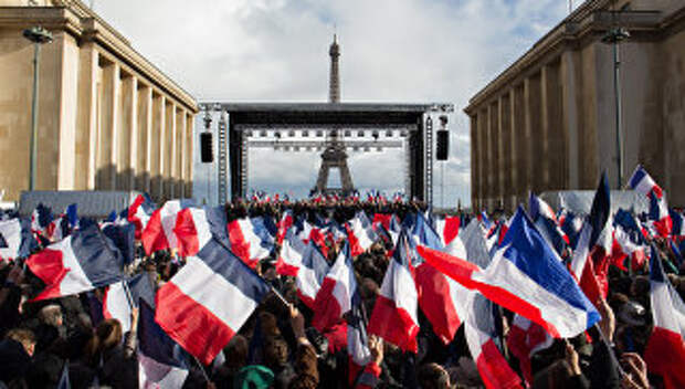 Предвыборный митинг в Париже. Архивное фото
