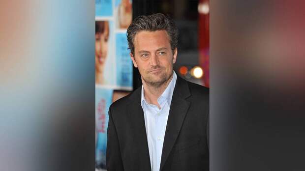 «Горячо любимый. Друг»: на могиле Мэттью Перри появилась трогательная табличка