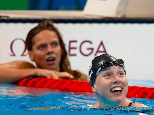 different-reactions-from-usas-lilly-king-and-russias-yulia-efimova-as-they-look-at-their-times