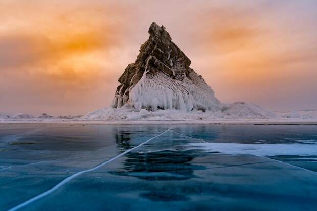 TheOldhiro/Shutterstock