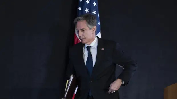 Блинкен планирует в ближайшие дни обсудить с Лавровым реакцию США на предложения России