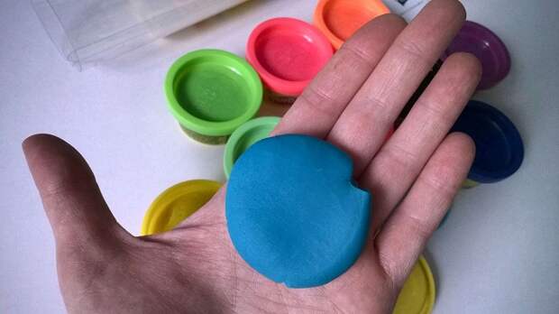 Дети очень любят пластилин. / Фото: onlinetrade.ru Дети очень любят пластилин. / Фото: onlinetrade.ru