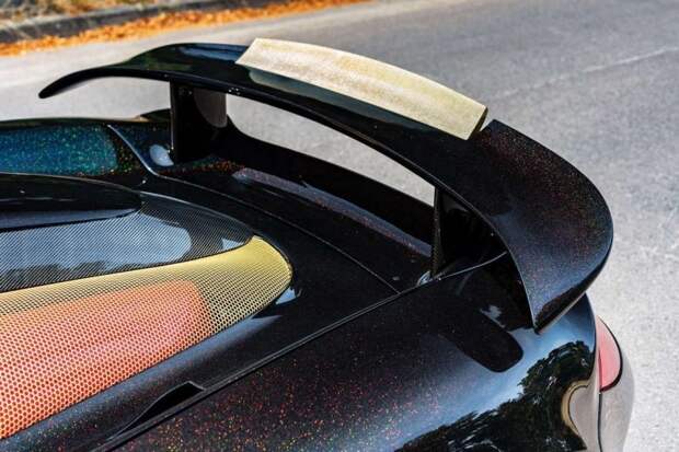 Porsche Gemballa Mirage GT 2005 года "Gold Edition" известного камерунского футболиста