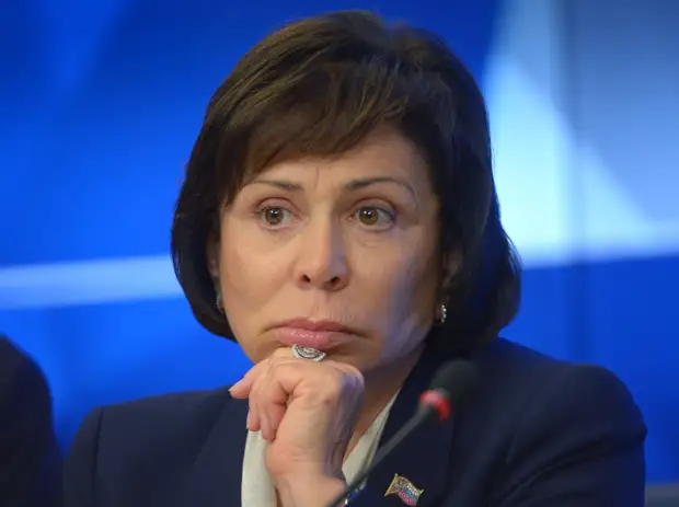Ирина Роднина опять стучит со дна.