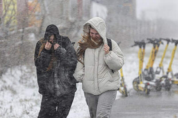 Будет сбивать с ног: штормовое предупреждение посильному ветру и мокрому снегу объявили в Краснодарском крае