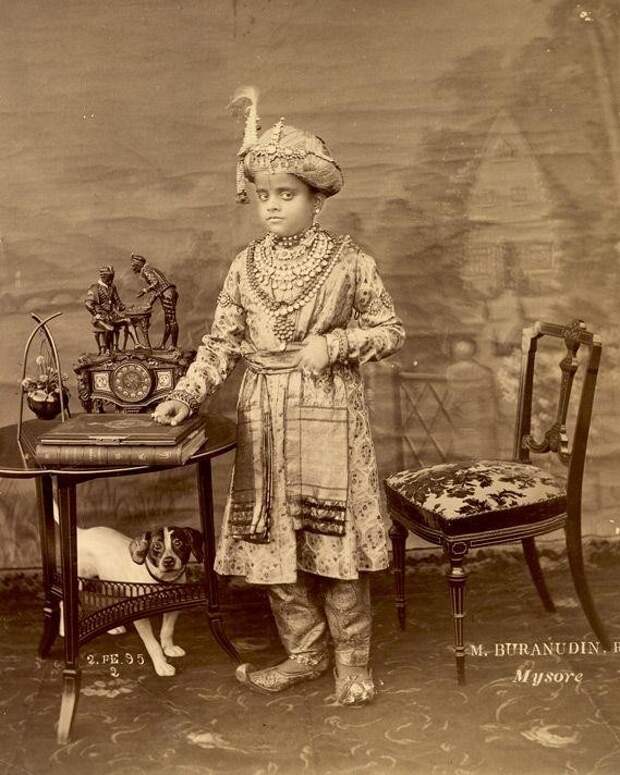 Будущий махараджа Майсура Krishnaraja Wadiyar IV в 11 лет. историческое фото, история, люди, фото
