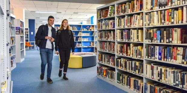 Более 3,8 млн книг выдали в прошлом году библиотеки Москвы по ЕЧБ. Фото: mos.ru