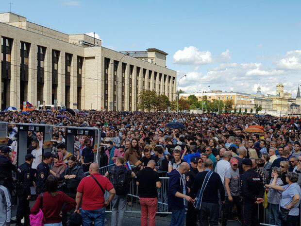 Ультиматум власти: как прошел митинг оппозиции в Москве