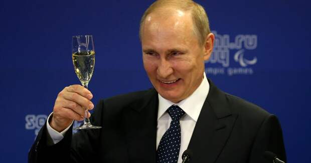 Рейтинг одобрения Путина составил 82%