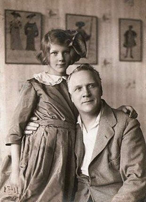 Федор Иванович Шаляпин с дочерью Марфой.