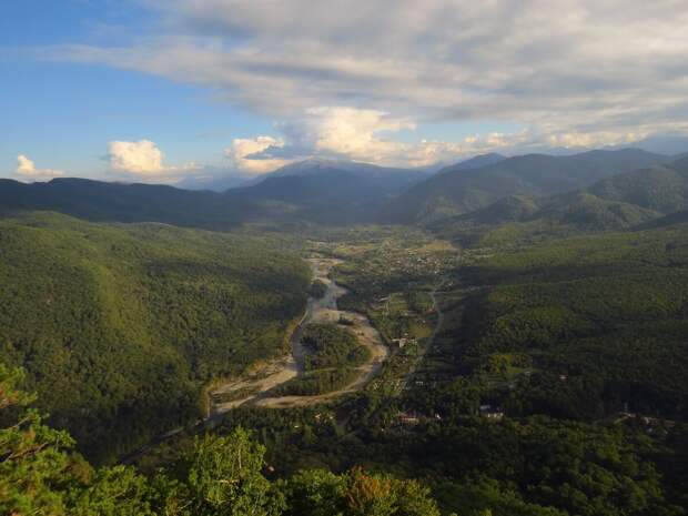 Вид на село Хамышки с горы Монах. Фото автора. 