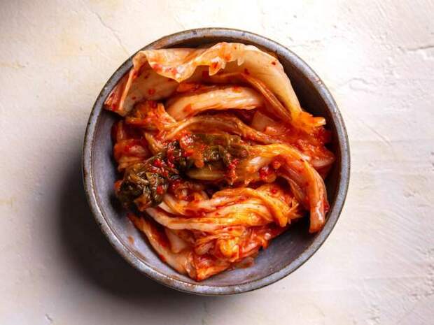 Кимчи из пекинской капусты. \ Фото: seriouseats.com.