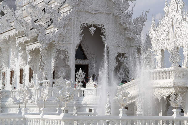 Белый храм Wat Rong Khun