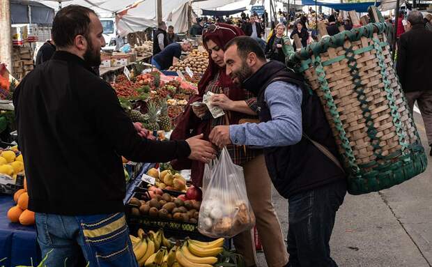 В Турции прогнозируют снижение инфляции после майского пика в 75%