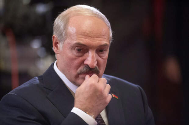Сто стипендиатов фонда президента Белоруссии потребовали отставки Лукашенко