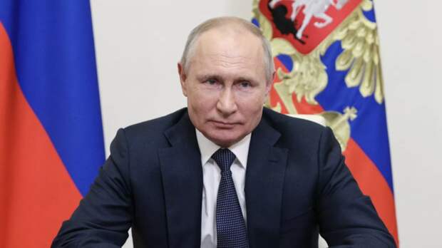 Путин призвал кабмин действовать в едином строю