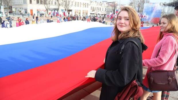 Захарова назвала воссоединение Крыма с РФ торжеством демократии
