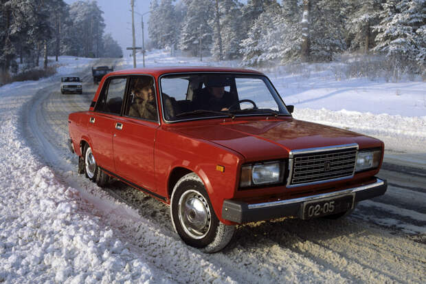 "Автостат": в России самым популярным авто с пробегом в апреле стал Lada 2107