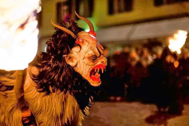 Крампус садистcкий приятель Санта Клауса krampus06 Крампус садистcкий приятель Санта Клауса