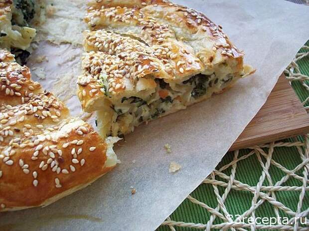 пирог ракушка с брынзой и шпинатом