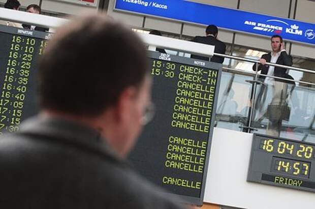 Пулково ночью закрывали из‑за угрозы дронов — более 70 вылетов отменены или задержаны