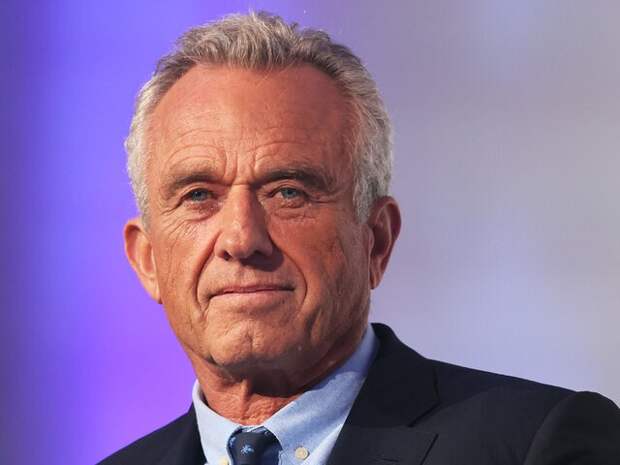 Роберт Кеннеди-младший искупался в ледяной воде после признания о наркотиках