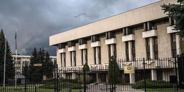 МИД России вышлет двух сотрудников посольства Болгарии