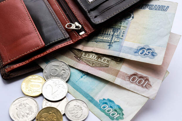 Минтруд предложил повысить прожиточный минимум до 17,7 тыс. рублей