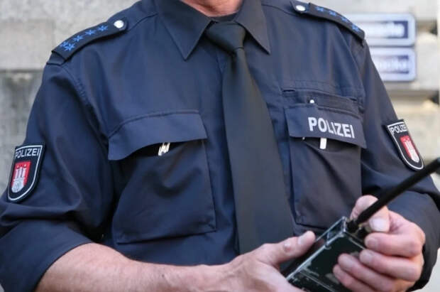 Неизвестный напал с ножом на людей на железнодорожном вокзале Вюрцбурга