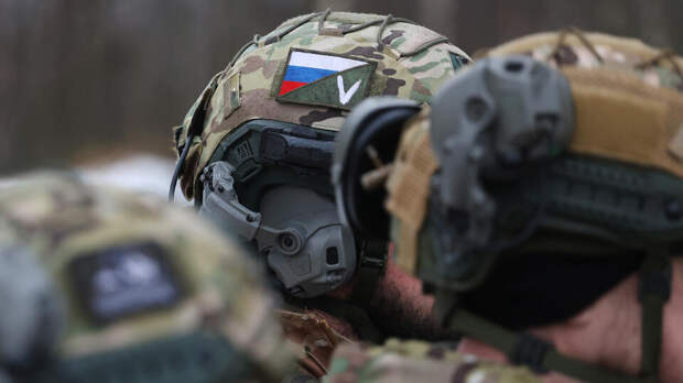 Армия России ударила по военным аэродромам и объектам ВПК Украины