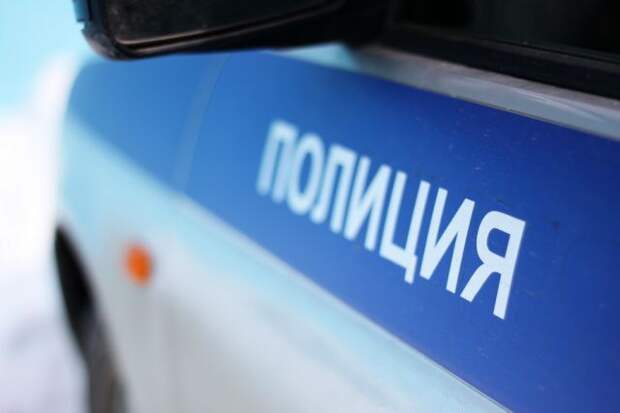 Очевидцы сообщили о ножевом ранении человека на западе Москвы