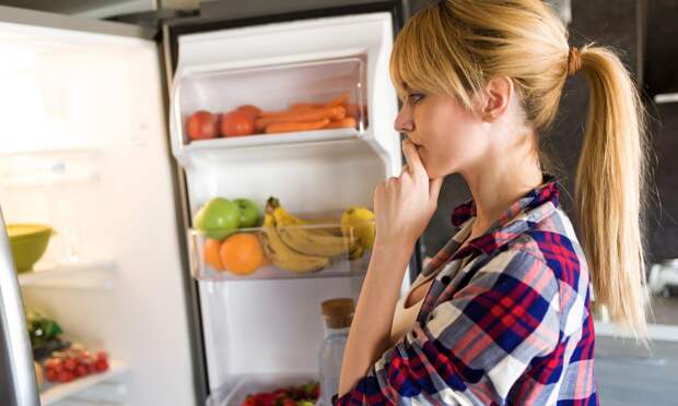 Как питаться человеку, который большую часть времени проводит дома: 8 правил от диетологов