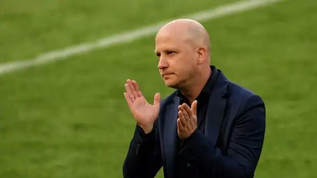 Сёмин отказался комментировать увольнение Николича из «Локомотива»