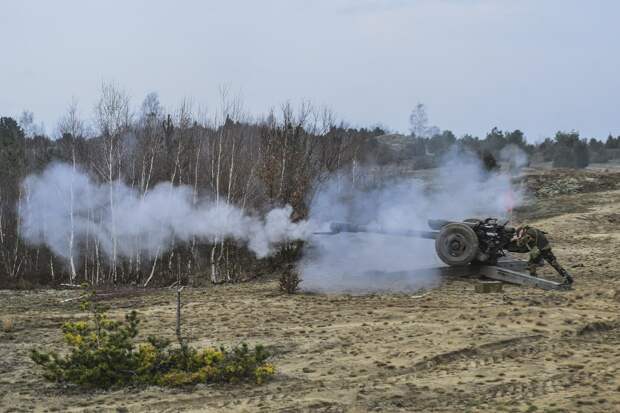 Белорусские десантники и штурмовики готовятся к бою (ВИДЕО)