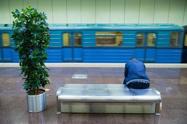 Метро. Фото из архива газеты