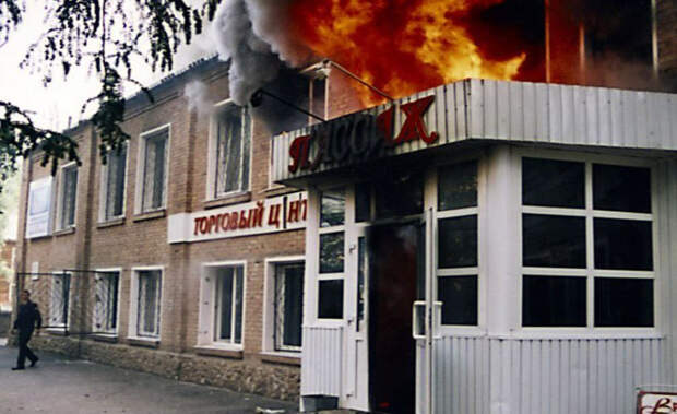 2005 год. Ухта, торговый центр «Пассаж»