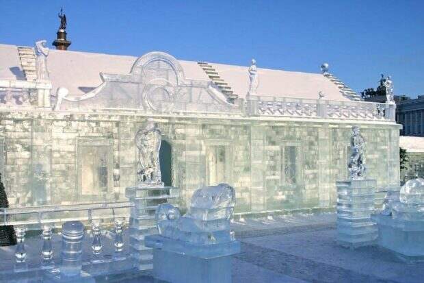 Ледяной дворец в Санкт-Петербурге