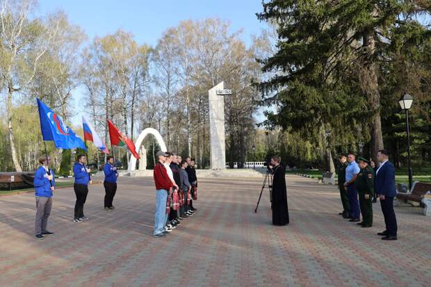 Призывников из Новомосковска торжественно проводили на срочную службу