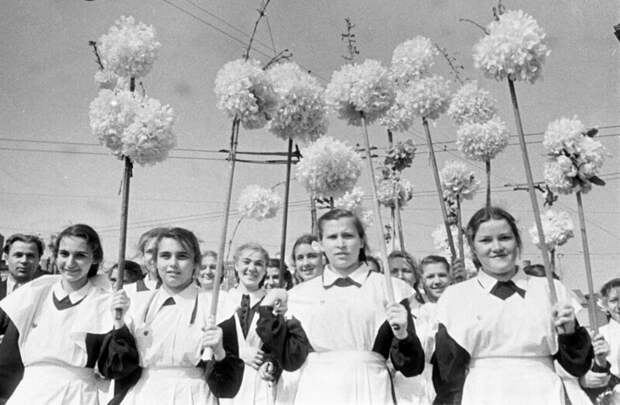 1952 год СССР, демонстрации, мир труд май, парад, первомай, фото