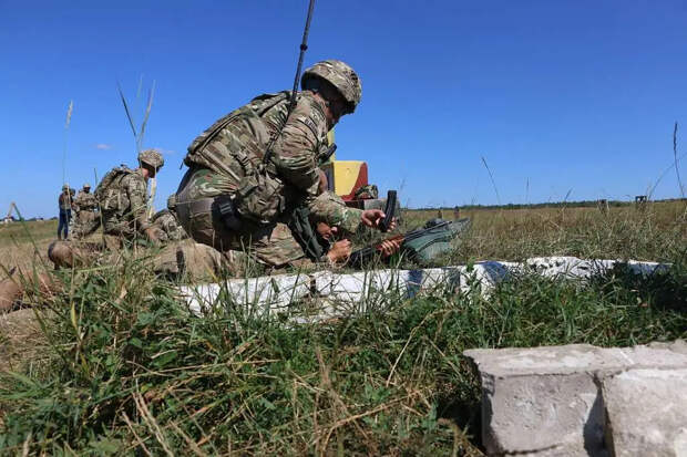 Военнопленный ВСУ месяц помогал ВС РФ контролировать действия противника при помощи украинской рации