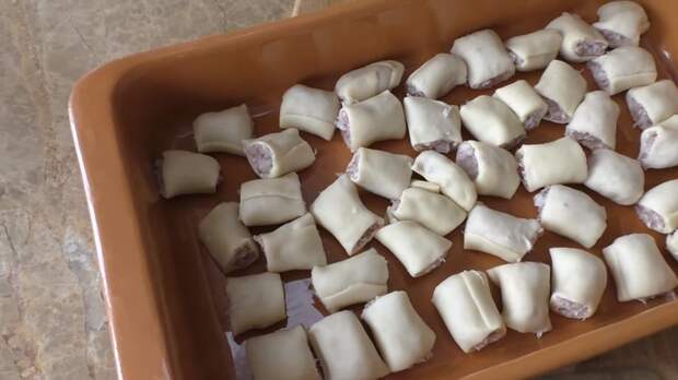 Ленивые пельмени в томатном соусе Пельмени, Рецепт, Еда, Вкусно, Готовка, Другая кухня, Видео рецепт, Тесто для пельменей, Видео, Длиннопост