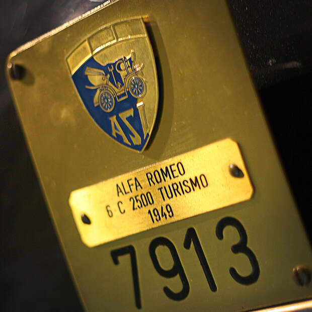 Ретро автомобили