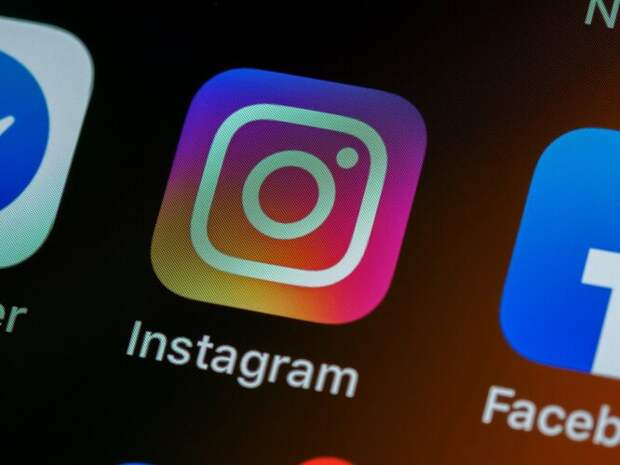 Можно ли сейчас пользоваться Instagram (Социальная сеть признана экстремистской и запрещена на территории Российской Федерации) жителям России, и что за это будет