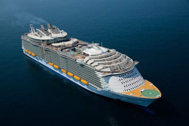 worlds-largest-passenger-ship-harmony-of-the-seas-royal-caribbean-23