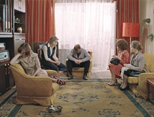 Кадр из фильма «Москва слезам не верит», режиссер Владимир Меньшов, 1979 год.