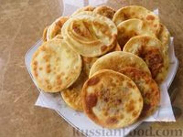 Фото к рецепту: Тонкие пирожки с картошкой и с мясом (лепёшки с начинкой)