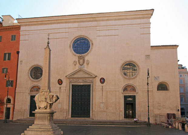 Готическая Базилика Санта-Мария-Сопра-Минерва