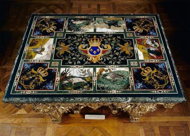 Мозаичный  стол