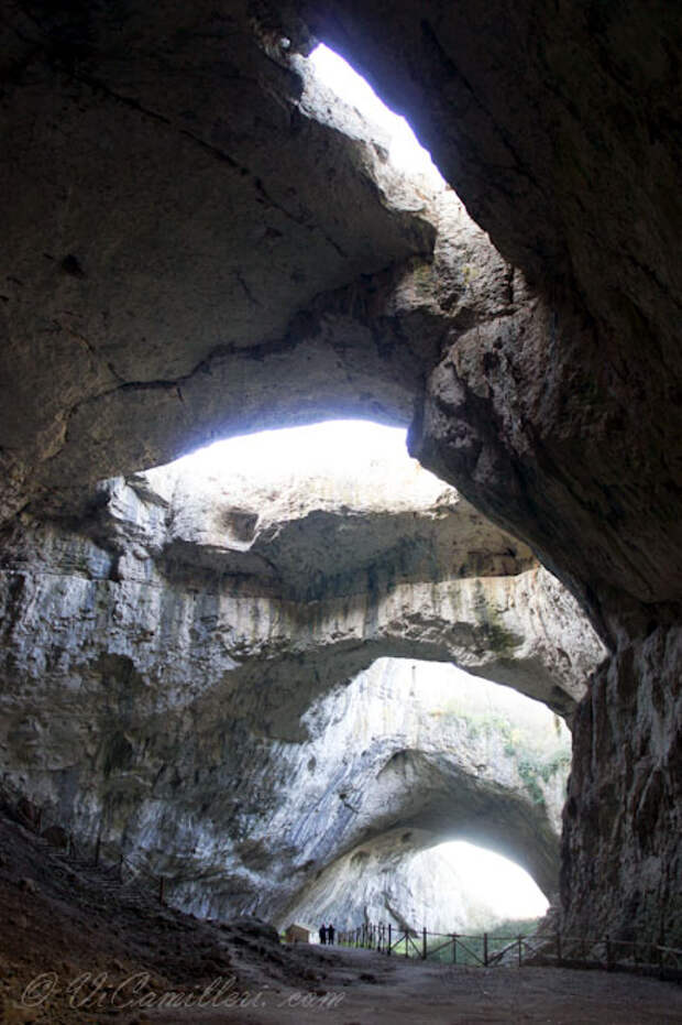 Болгария. Пещера Деветашка