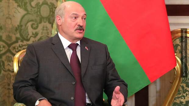 Эксперт рассказал, сможет ли Лукашенко «дружить со всеми»
